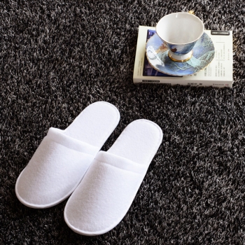 1 Paar Hotel Travel Einweg Pantoffeln Home Guest Weiß Rot Blau Slippers