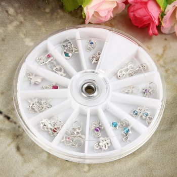 24pcs Dangles Ringe Rad Metall Strass Nail Design Schmuck