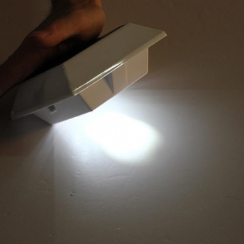 Solarbetriebene 4 LED Fence Gutter Licht im Freiengarten Wand Pathway