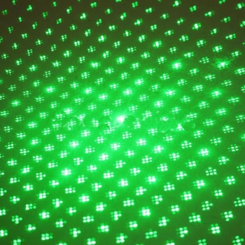 G303 regulierbarer Fokus 532nm 5mw grüner Laser pointer+light Sternkappe