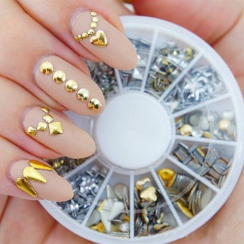 6 Styles Mischungsform Gold Silber Legierungs Bolzen Nagel Kunst Dekoration Rad