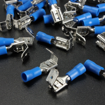 100PCS Zurück Huckepack Spade-Crimp-Verbindungsklemmen 0.5-6.0mm² 10-22AWG PVC