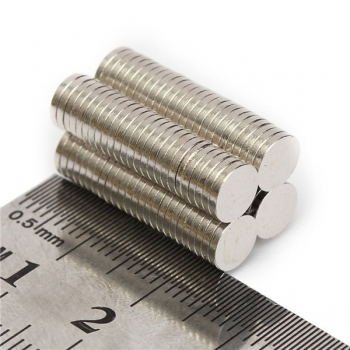 100pcs 6x1mm Disc N52 Neodym Magnet Starke Seltene Erden Kleine Magnete