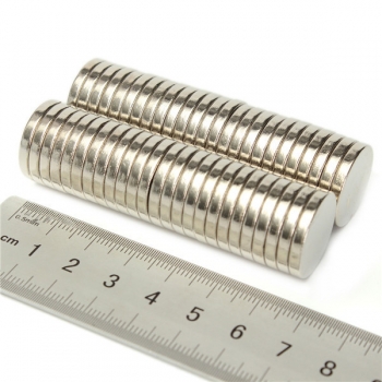 50pcs N52 Super Strong Scheibenmagnete 20mm x 3mm Seltenen Erden Neodym-Magneten