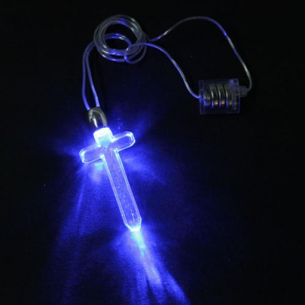 LED Blue Magnetic Licht Charm Anhänger Halskette Geschenk Weihnachten Geburtstag