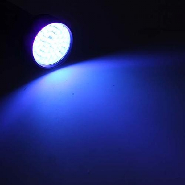 51 LED UV Ultra Violet Light LED Taschenlampe Schwarz 3xAA