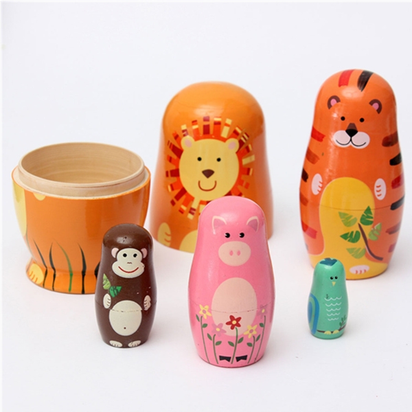 Satz von 5 süßen Holzmatrjoschkas matryoshka russische Tierpuppe