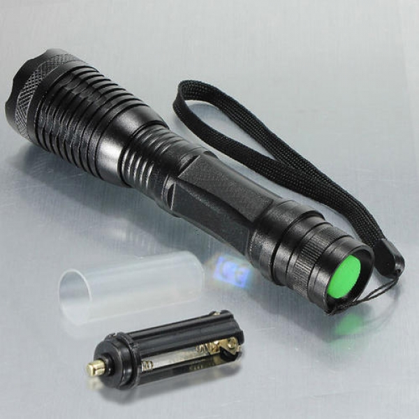 MECO XM-L T6 1800LM 12W Zoomable LED Taschenlampe 18650 / AAA