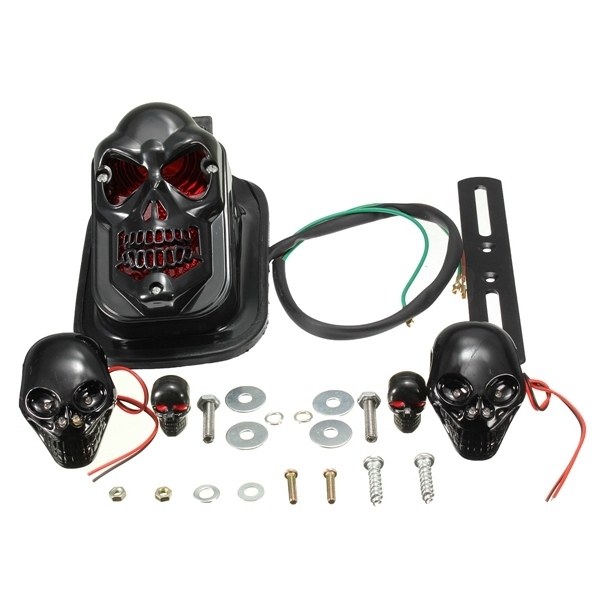 Motorrad ATV Schädel Blinkerlicht Bremsheckkennzeichenleuchte Für Harley Chopper